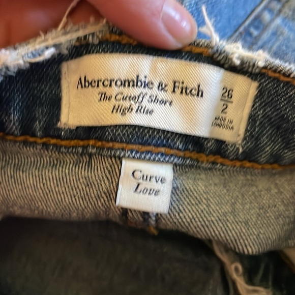 Abercrombie & Fitch The Cutoff Short High Rise Curve Love Denim Shorts Size 26 - Picture 8 of 11